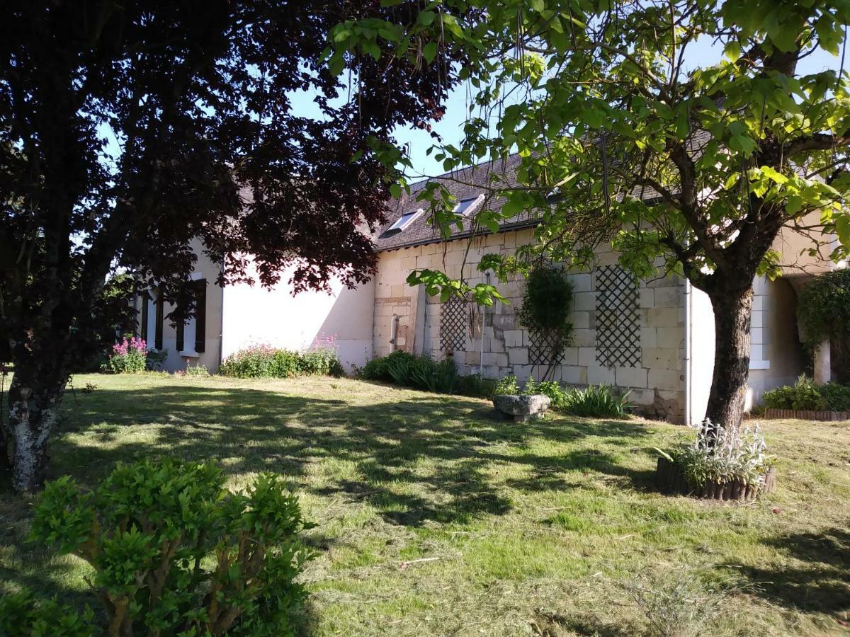 Les Hautes Mougonnieres Neuil Exterior photo